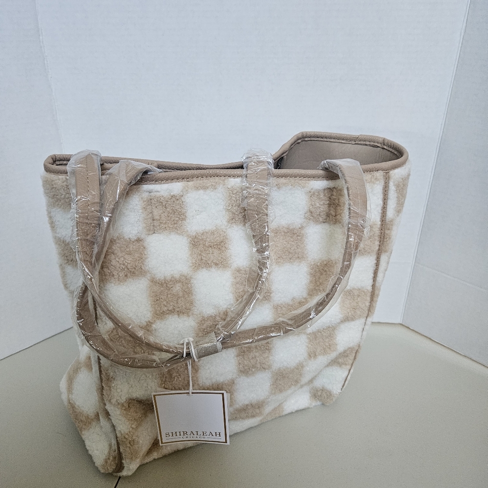 Shiraleah Sherpa Tote and Mitten Set